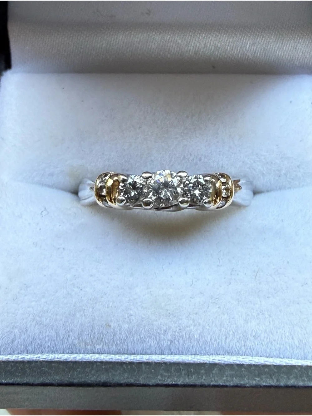 Stunning Vintage 14k Two-Tone Gold 1/2 CTW Natural Diamond Ring size 8.5
